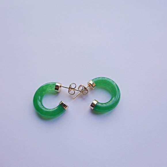 Chinese Green Jade Hoop Gold Filled Earrings - Picture 1 of 2